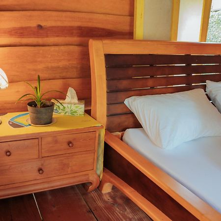 Tema'E Beach House Temae Екстер'єр фото