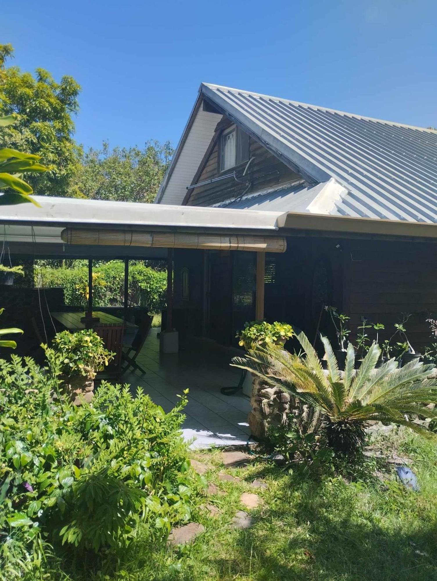 Tema'E Beach House Temae Екстер'єр фото